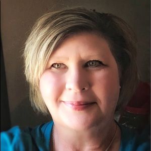 Meet your Posher, Debra